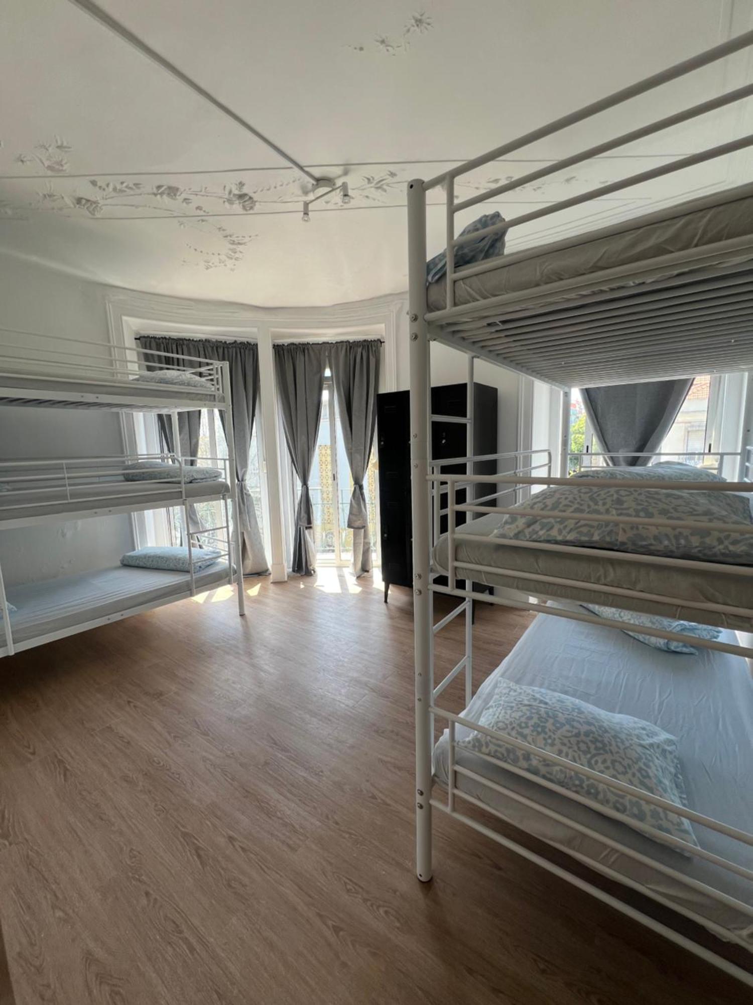 Bagetti Hostel Only For Girls Лиссабон Экстерьер фото