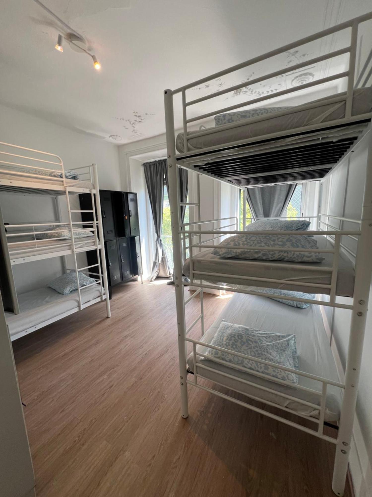 Bagetti Hostel Only For Girls Лиссабон Экстерьер фото